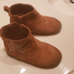 Gap brown baby girl boots size 8